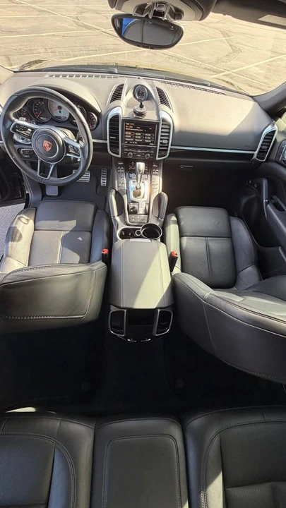 2016 Porsche 958 Cayenne S - Image 4 of 8