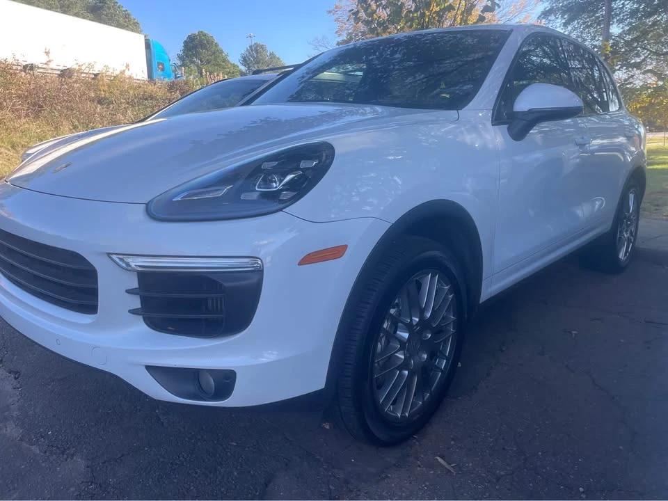 2016 Porsche 958 Cayenne S - Image 2 of 19