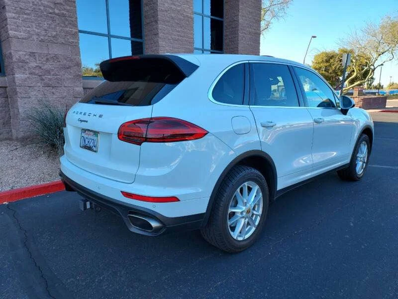 2016 Porsche 958 Cayenne S - Image 4 of 15