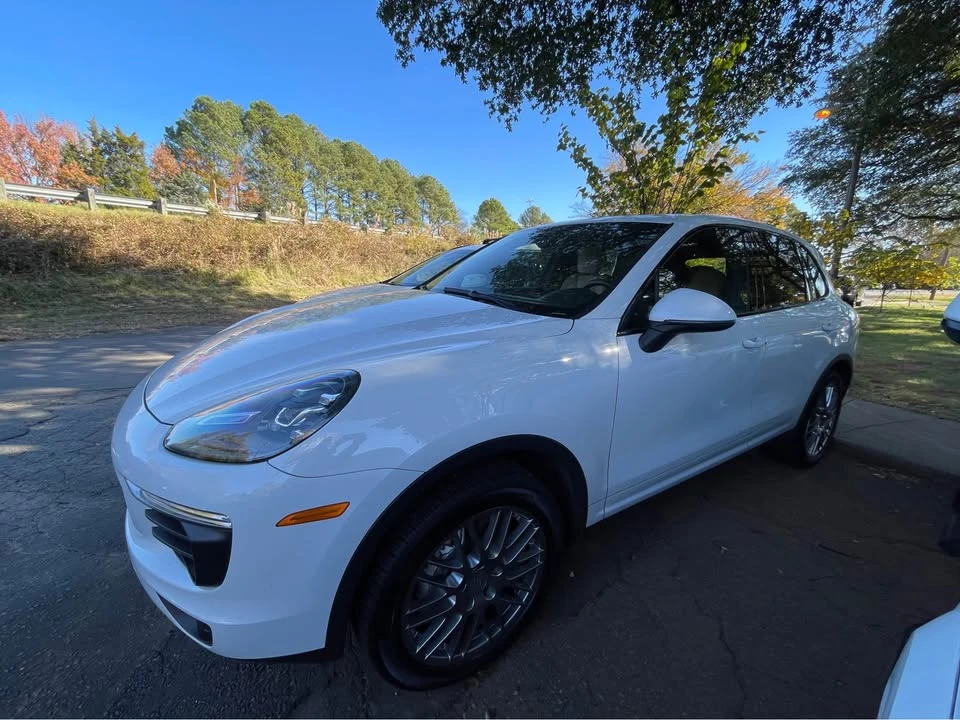 2016 Porsche 958 Cayenne S - Image 5 of 19