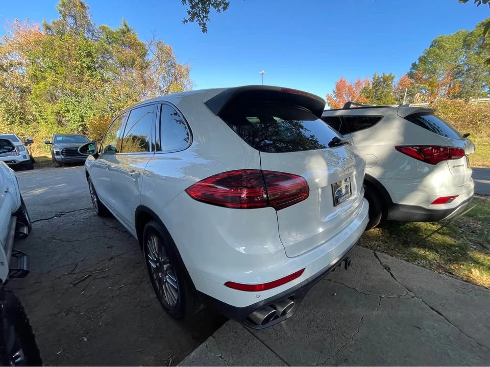 2016 Porsche 958 Cayenne S - Image 7 of 19