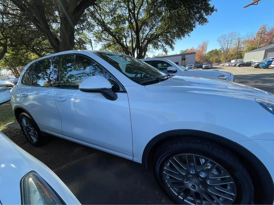 2016 Porsche 958 Cayenne S - Image 4 of 19