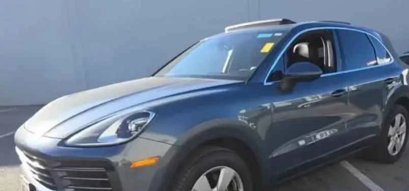 2016 Porsche 958 Cayenne S - Image 2 of 4