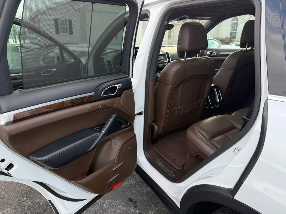 2016 Porsche 958 Cayenne S - Image 11 of 19
