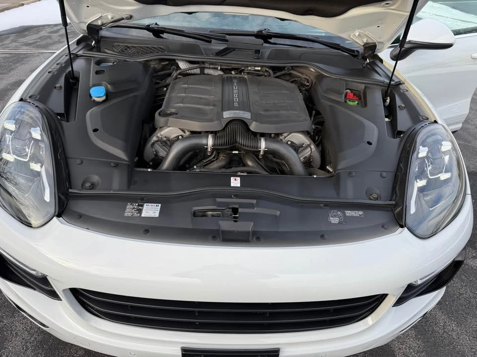2016 Porsche 958 Cayenne S - Image 17 of 19