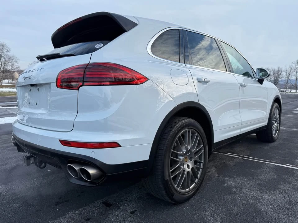 2016 Porsche 958 Cayenne S - Image 3 of 19
