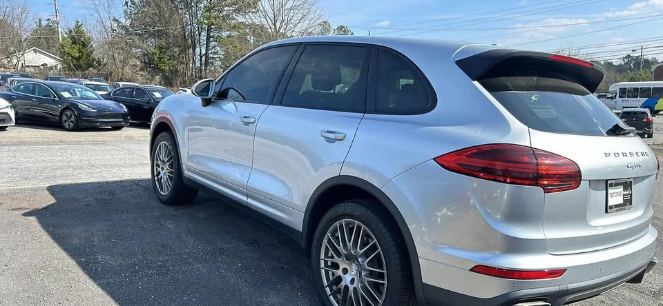 2016 Porsche 958 Cayenne S - Image 4 of 5