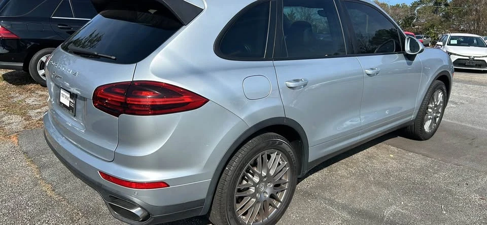 2016 Porsche 958 Cayenne S - Image 3 of 5