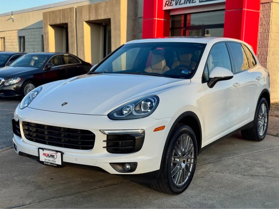 2016 Porsche 958 Cayenne S - Image 3 of 20