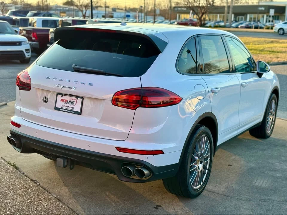 2016 Porsche 958 Cayenne S - Image 6 of 20