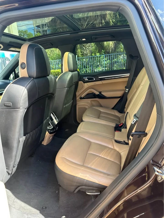 2016 Porsche 958 Cayenne S - Image 9 of 9
