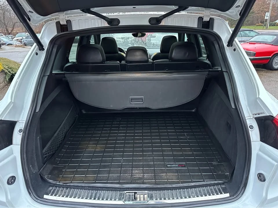 2016 Porsche 958 Cayenne S - Image 5 of 17