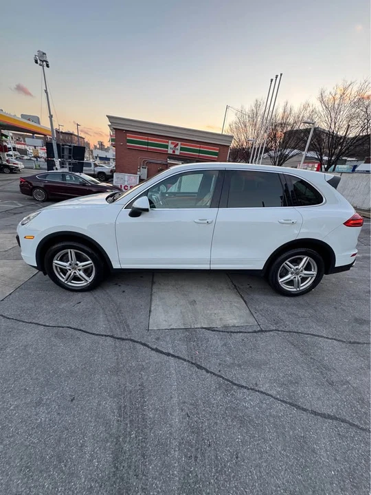 2016 Porsche 9Y0/9Y3 Cayenne S - Image 4 of 14