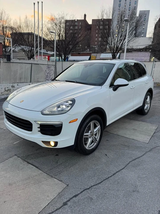 2016 Porsche 958 Cayenne S - Image 2 of 19