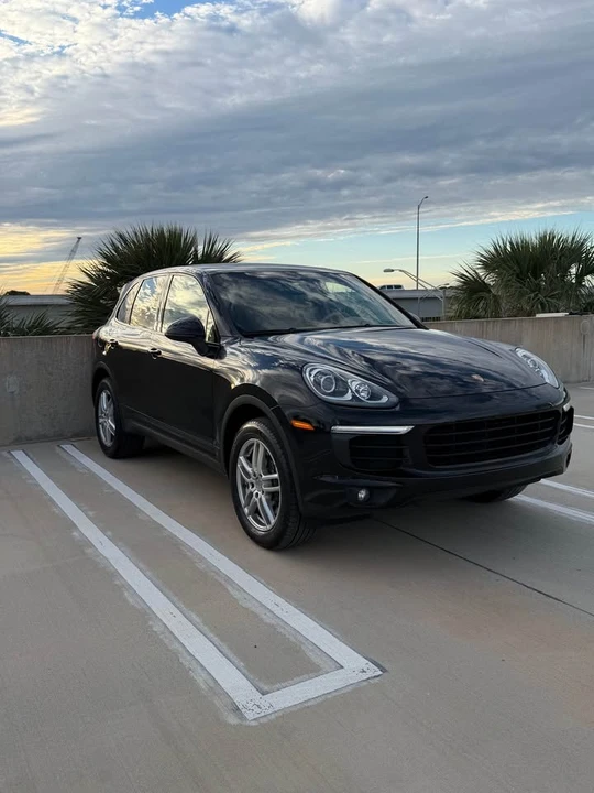 2016 Porsche 958 Cayenne S - Image 3 of 19