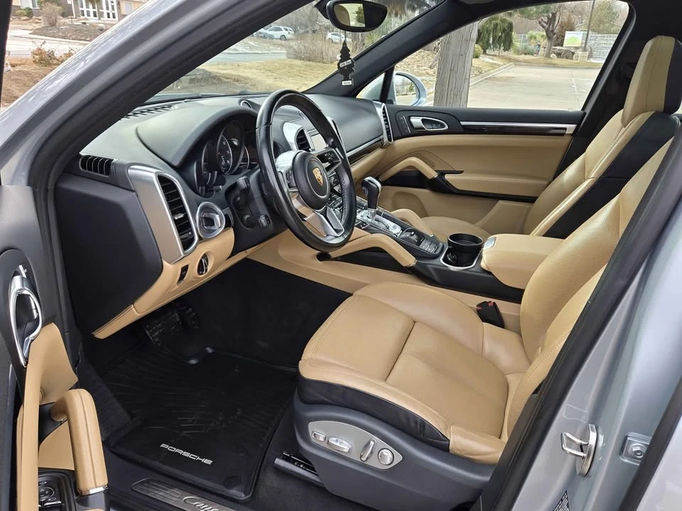 2016 Porsche 958 Cayenne S - Image 6 of 19