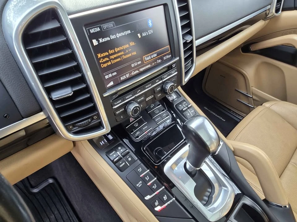 2016 Porsche 958 Cayenne S - Image 15 of 19