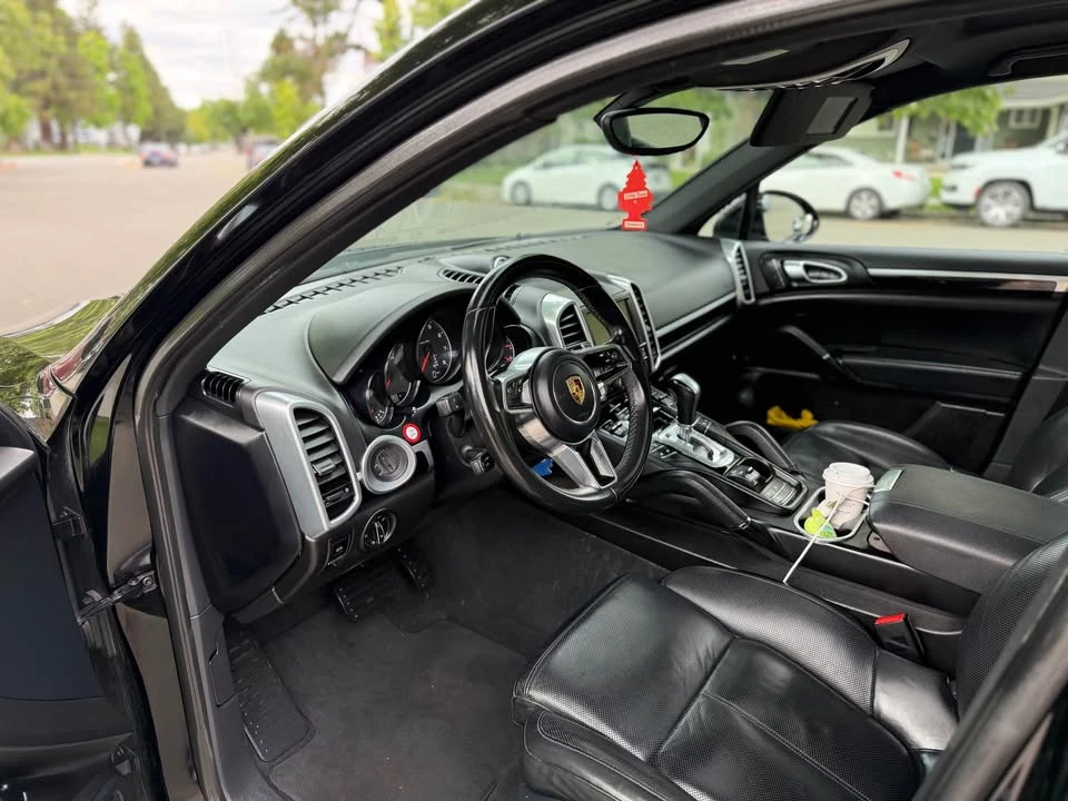 2016 Porsche 958 Cayenne S - Image 11 of 16