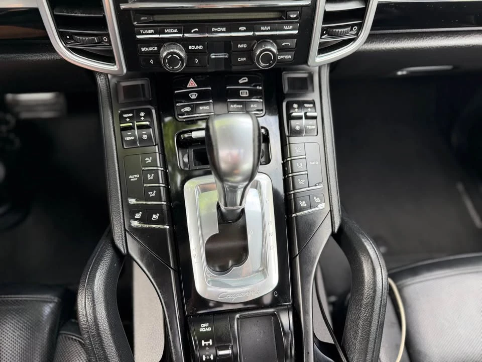 2016 Porsche 958 Cayenne S - Image 16 of 16