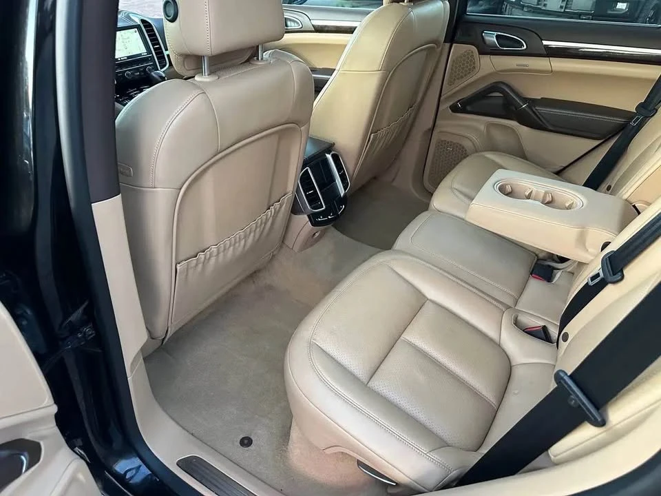 2016 Porsche 958 Cayenne S - Image 15 of 20