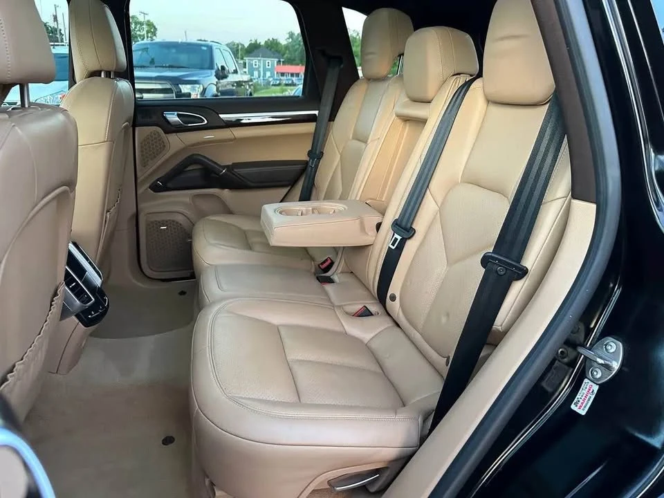 2016 Porsche 958 Cayenne S - Image 17 of 20