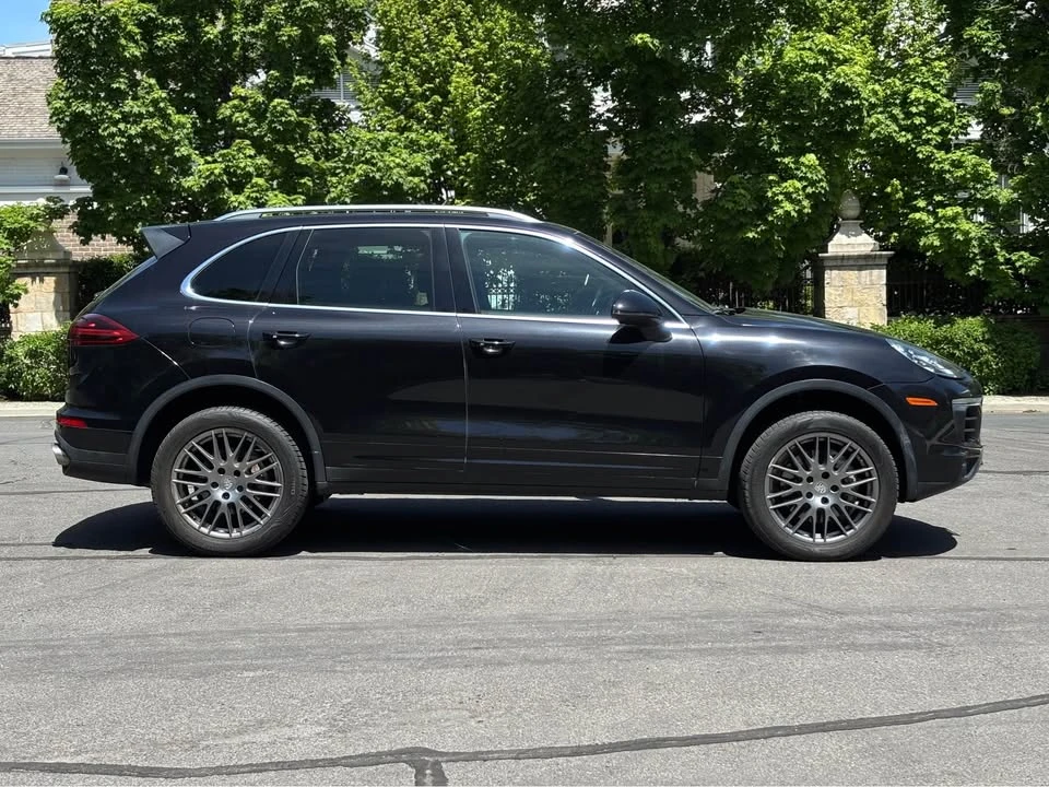 2016 Porsche 958 Cayenne S - Image 7 of 16