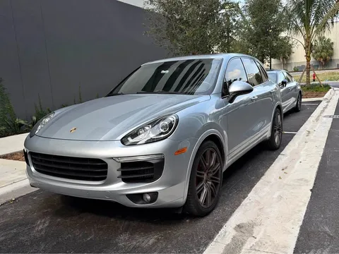 2016 Porsche Cayenne S