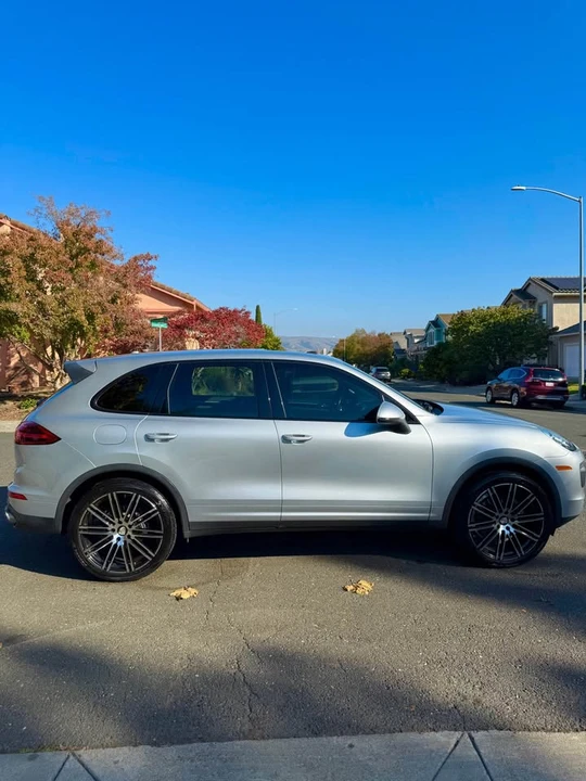2016 Porsche 958 Cayenne - Image 5 of 14