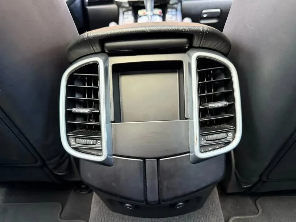 2016 Porsche 958 Cayenne - Image 18 of 20