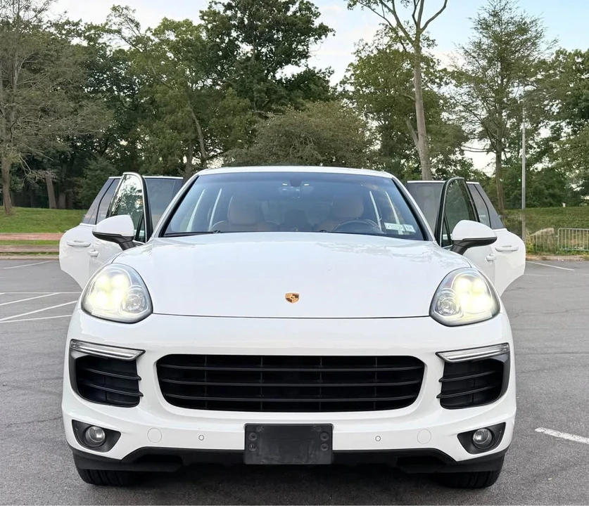 2016 Porsche 958 Cayenne - Image 3 of 19