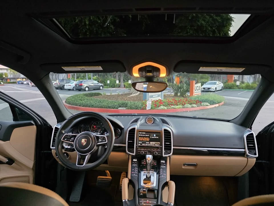 2016 Porsche 958 Cayenne - Image 11 of 18