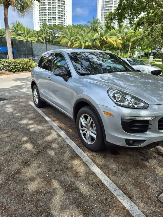 2016 Porsche 958 Cayenne - Image 4 of 17
