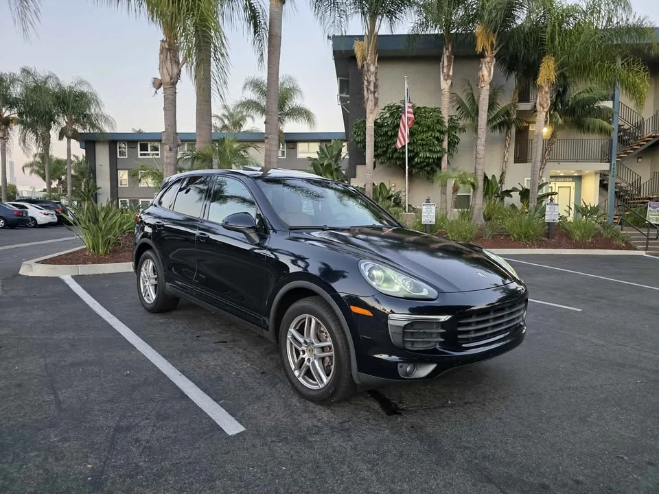 2016 Porsche 958 Cayenne - Image 3 of 18