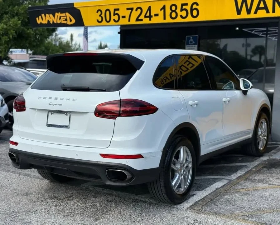 2016 Porsche 958 Cayenne - Image 6 of 20