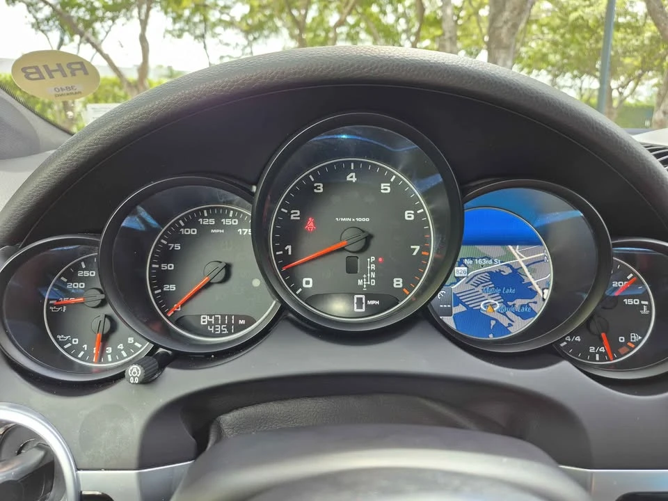 2016 Porsche 958 Cayenne - Image 7 of 17