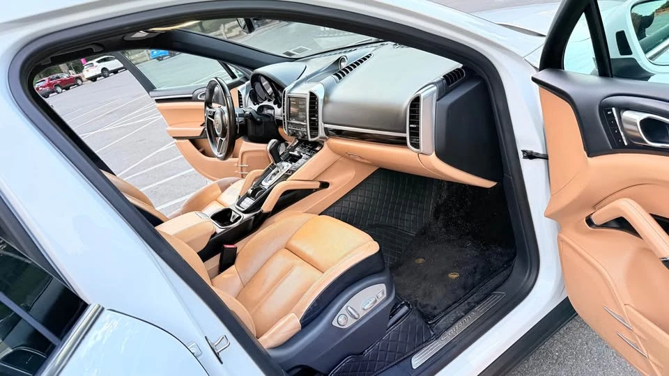 2016 Porsche 958 Cayenne - Image 15 of 19