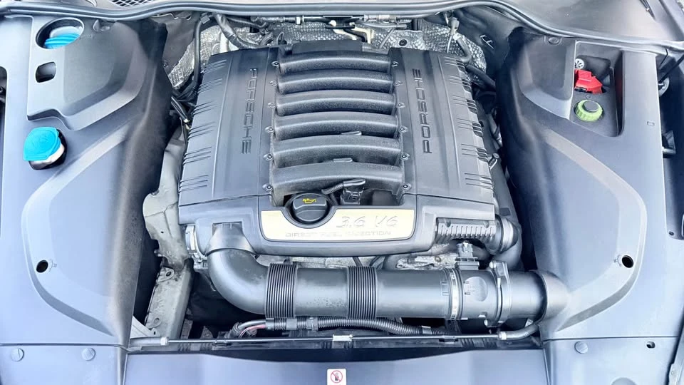 2016 Porsche 958 Cayenne - Image 17 of 17