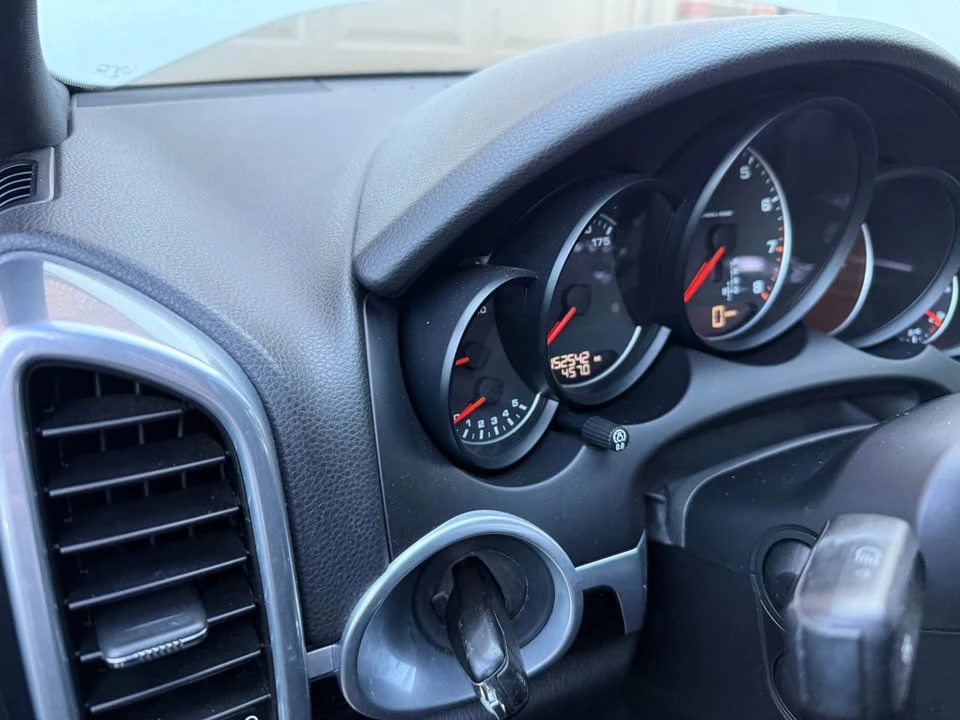 2016 Porsche 958 Cayenne - Image 6 of 6