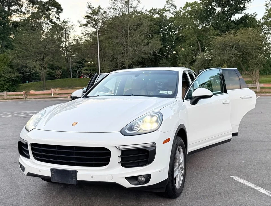 2016 Porsche 958 Cayenne - Image 4 of 19