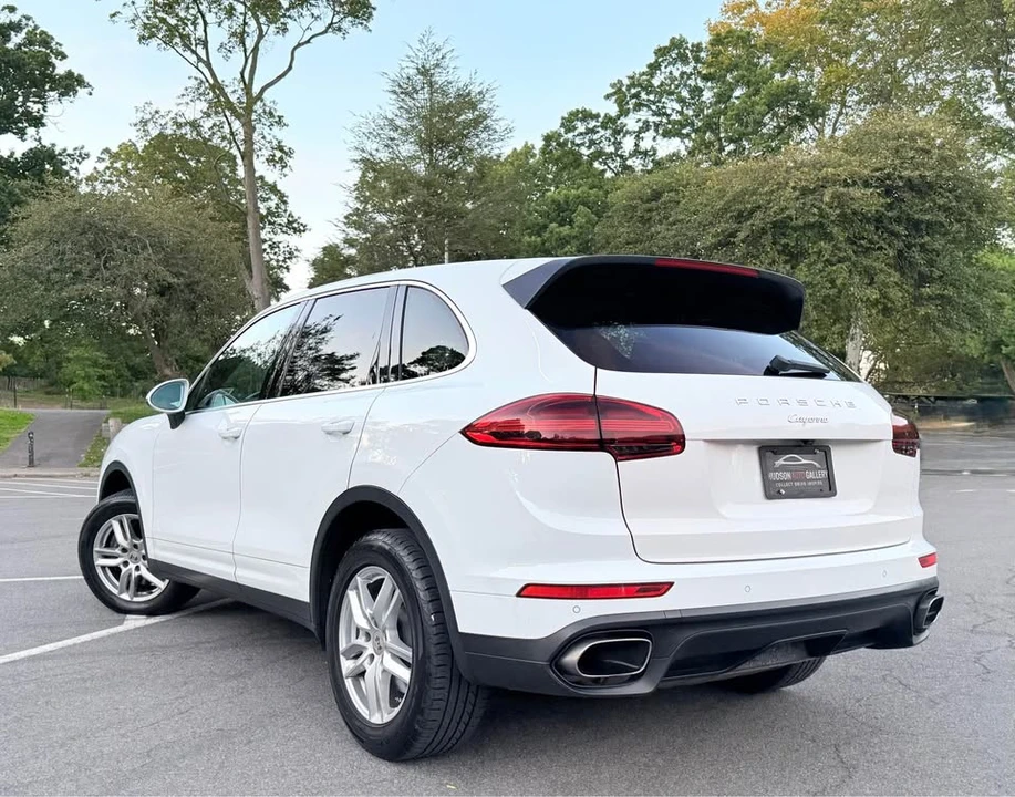2016 Porsche 958 Cayenne - Image 3 of 17