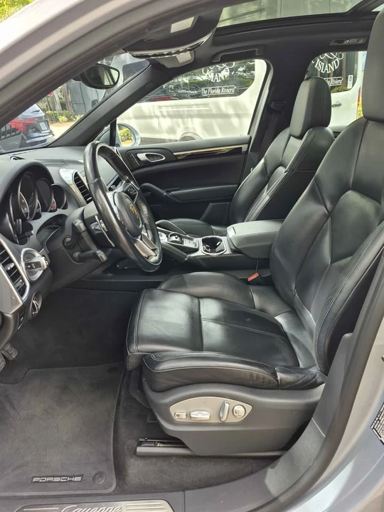 2016 Porsche 958 Cayenne - Image 9 of 17