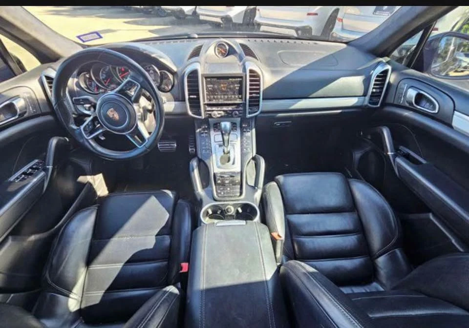 2016 Porsche 958 Cayenne - Image 5 of 6