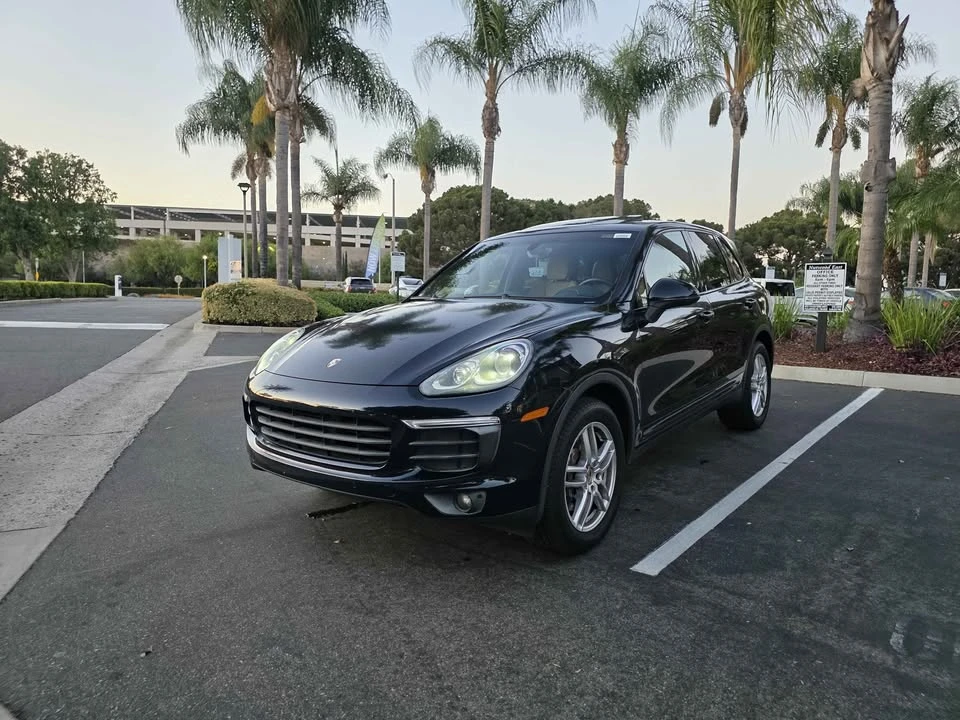2016 Porsche 958 Cayenne - Image 2 of 18