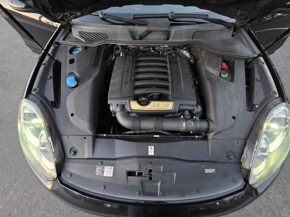 2016 Porsche 958 Cayenne - Image 15 of 18