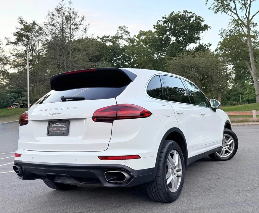 2016 Porsche 958 Cayenne - Image 11 of 19