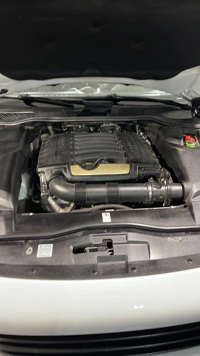 2016 Porsche 958 Cayenne - Image 4 of 6