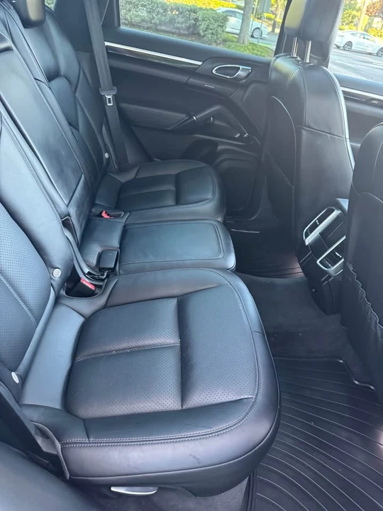 2016 Porsche 958 Cayenne - Image 9 of 15