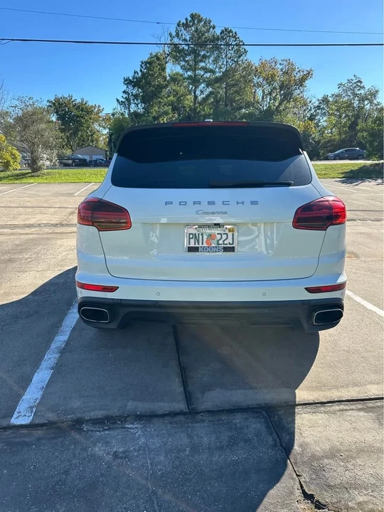 2016 Porsche 958 Cayenne - Image 5 of 17