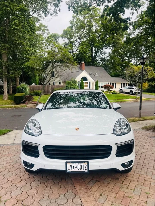2016 Porsche 958 Cayenne - Image 3 of 15
