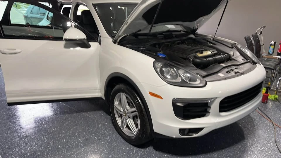 2016 Porsche 958 Cayenne - Image 3 of 6